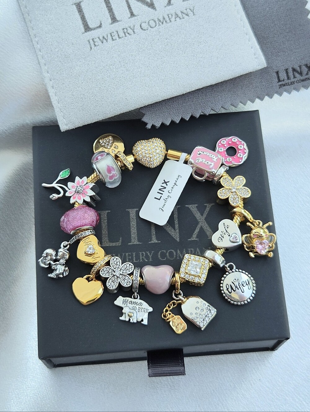 Linx Gold Snake Chain Bracelet With Wife   And Mom Themed Charms